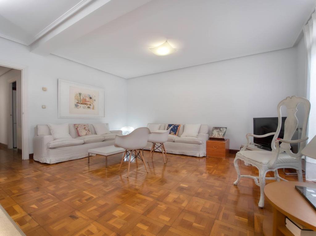 Apartamento En Gros, San Sebastian Zurriola Beach المظهر الخارجي الصورة